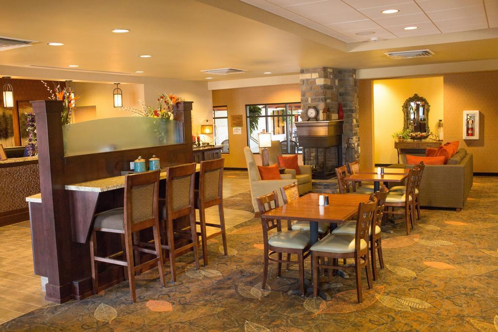 Little Missouri Inn & Suites Watford City Bagian luar foto