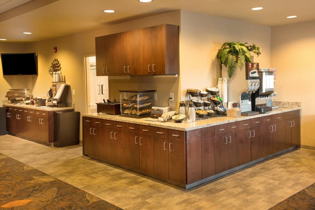 Little Missouri Inn & Suites Watford City Bagian luar foto