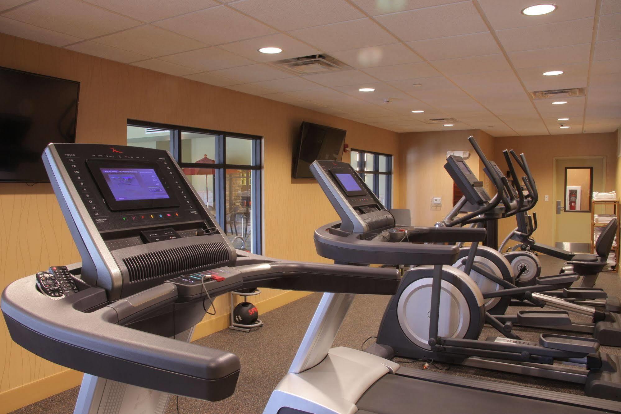 Little Missouri Inn & Suites Watford City Bagian luar foto